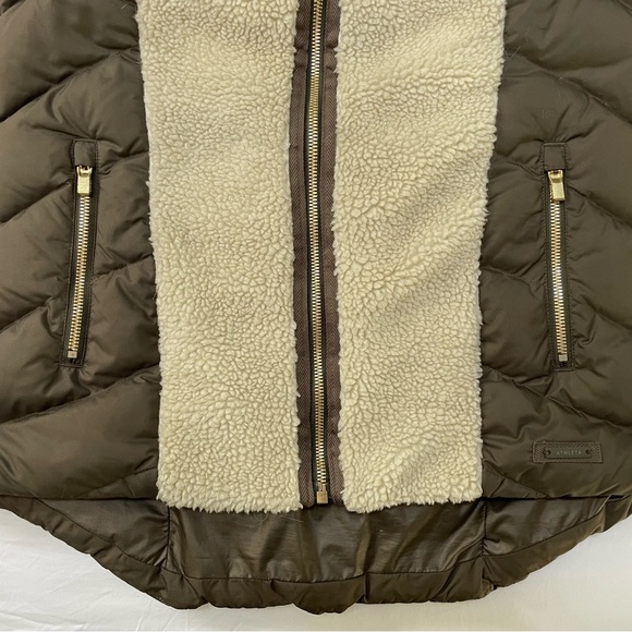 Athleta // Puffy Vest // Shearling // Medium - Picture 4 of 10